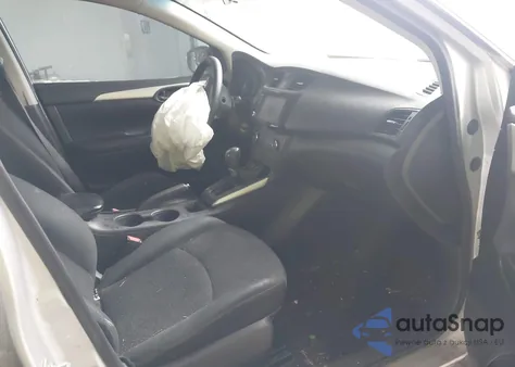 2019 Nissan Sentra S z USA, uszkodzony, nr VIN 3N1AB7AP5KY265527